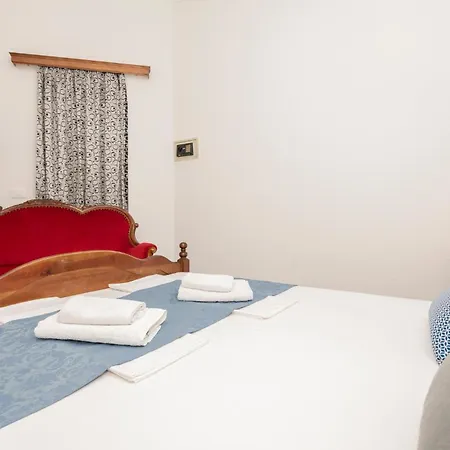 Veliko Brdo Iii Makarska