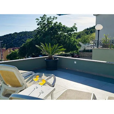 1 Bedroom Stunning In *