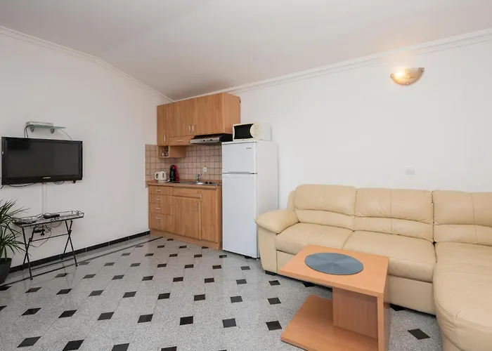 Veliko Brdo Iii Makarska