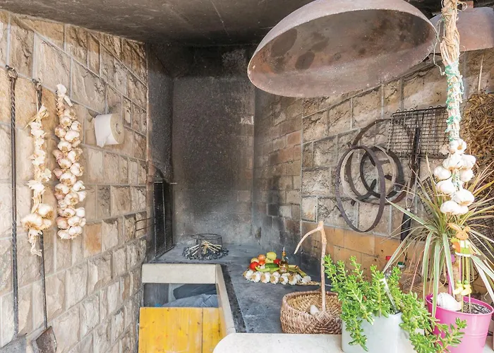 Veliko Brdo Iii * Makarska